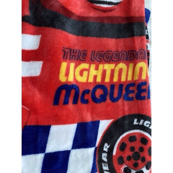 DISNEY Pixar CARS The Legendary LIGHTNING MCQUEEN Throw Blanket 50 X 70” NEW - Picture 13 of 16
